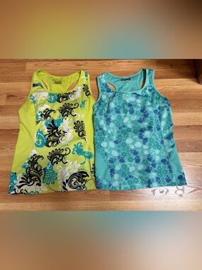Set of Tek Gear Y2K Blue/Green Athletic Tank Top With Built In Bra Women’s Large